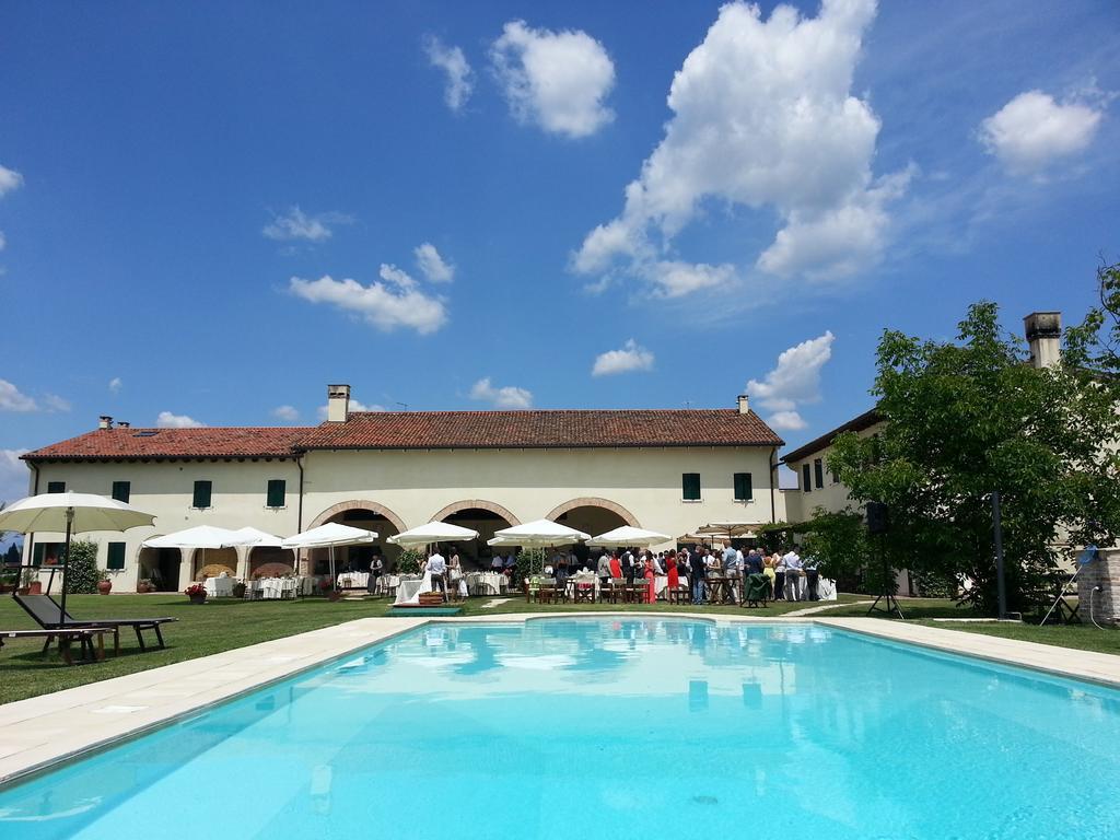 Il Rifugio Del Poeta Pensionat San Biagio di Callalta Exteriör bild